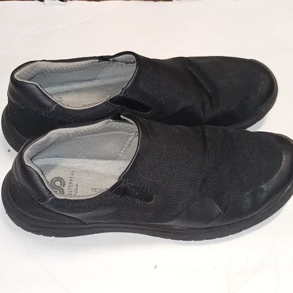 Mens Clarks Cloudsteppers with Tetrasoft size 12M - Picture 2 of 7